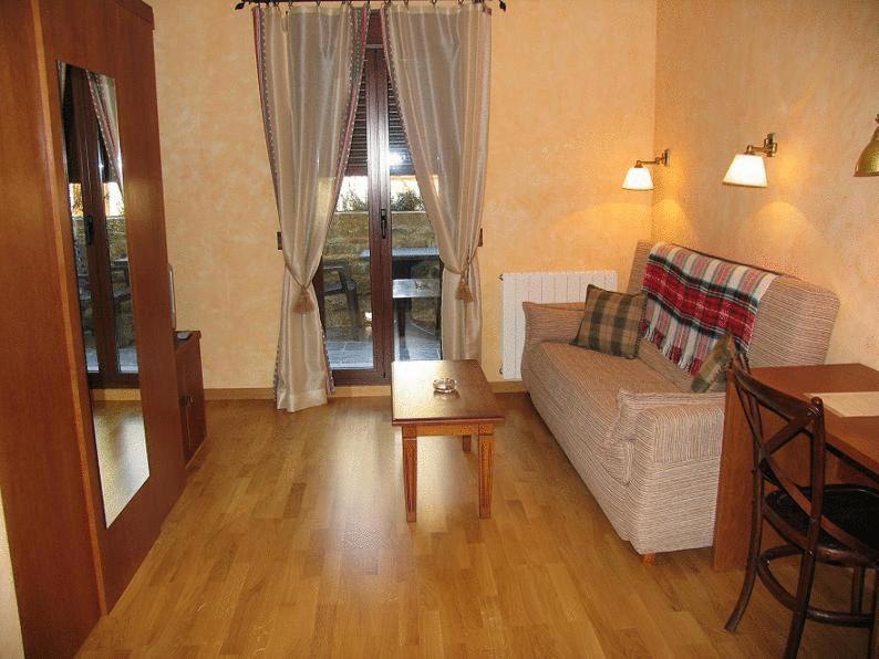 Hotel Villa Russell Torla-Ordesa Exterior photo